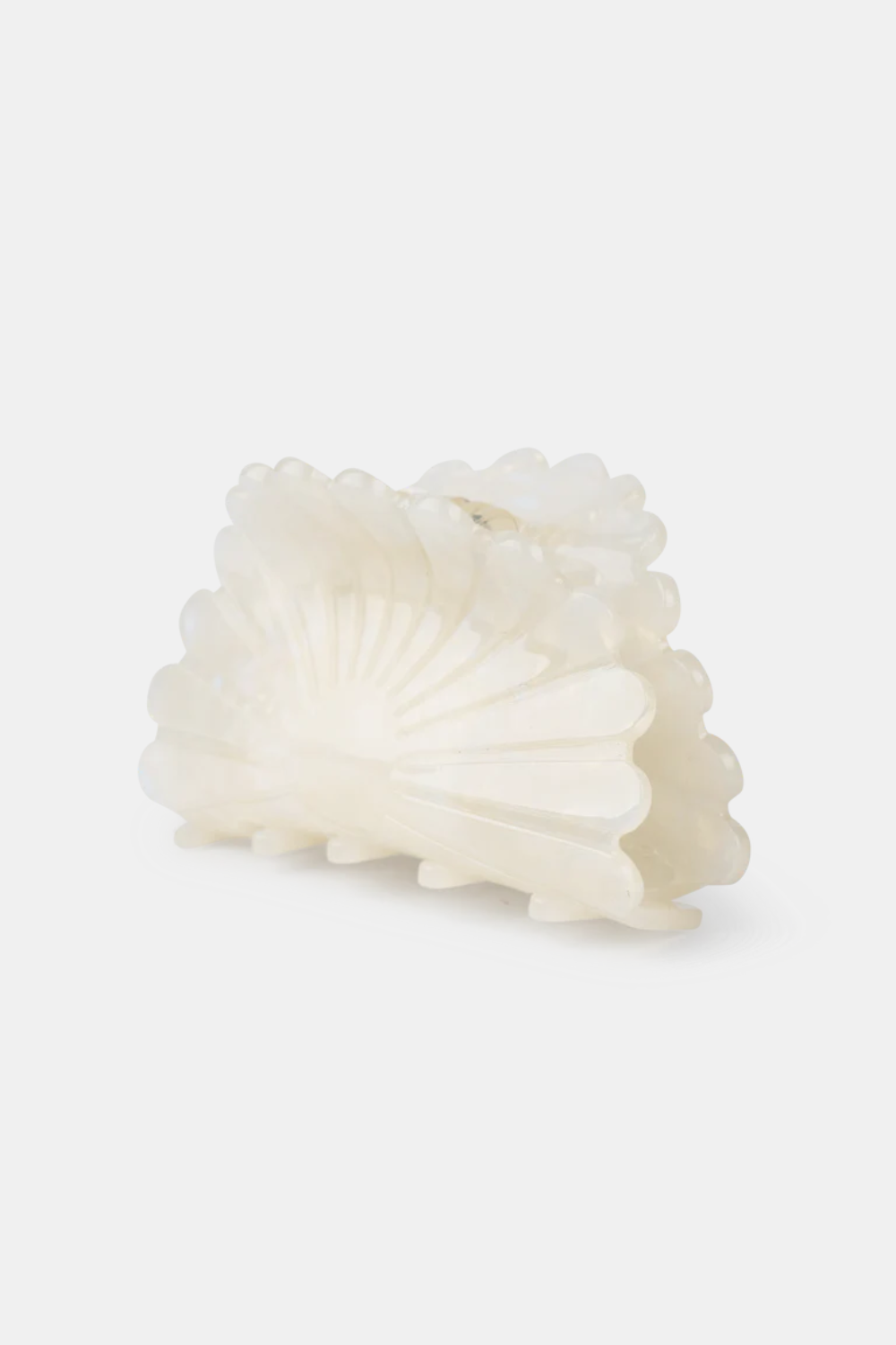 SUI AVA HAIR CLIP SOLVEJ MILKY MIDDLE WHITE