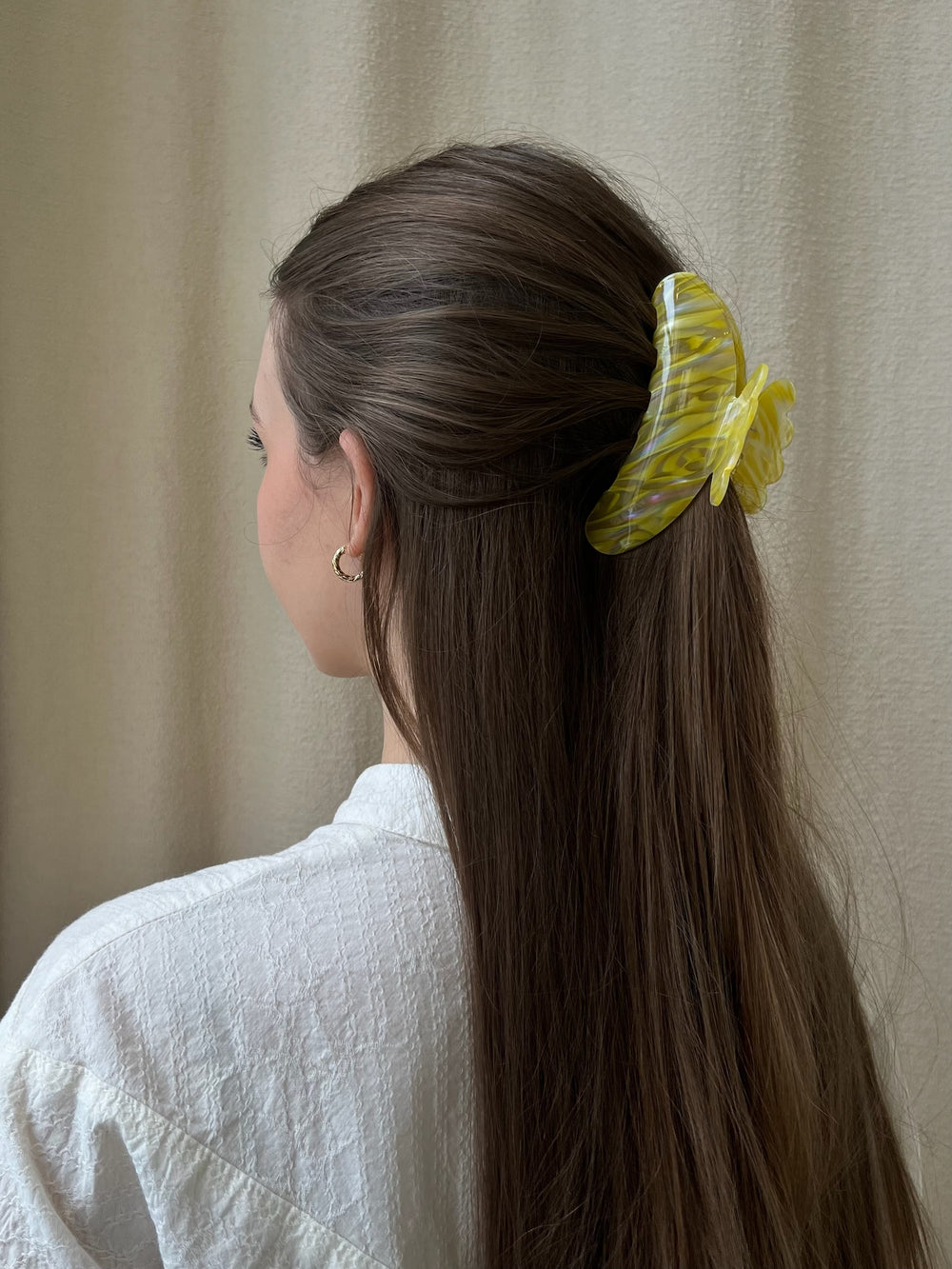 SUI AVA HAIR CLIP HELLE FRESH BIG YELLOW